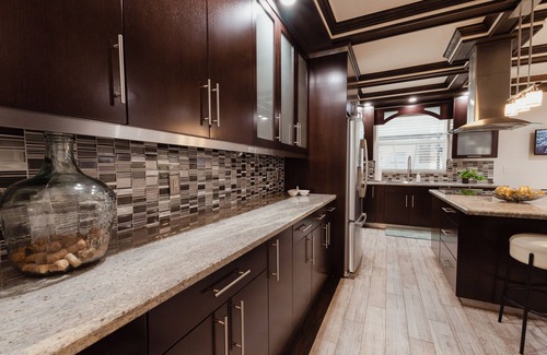 Ludlam Villa | Welcome to our Miami Getaway! Discover our stylish, comfortable luxurious villa!