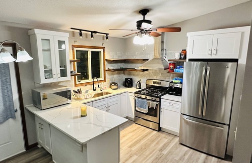 Shakopee Haus | Welcome to Shakopee! Promotion ending of October. Quickly Place Your Reservation