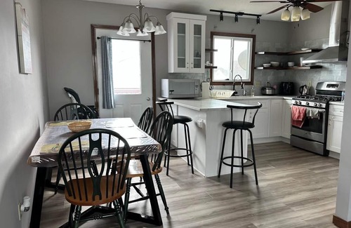 Shakopee Haus | Welcome to Shakopee! Promotion ending of October. Quickly Place Your Reservation