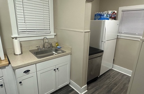 Akron Haus | Welcome to The Perazim!