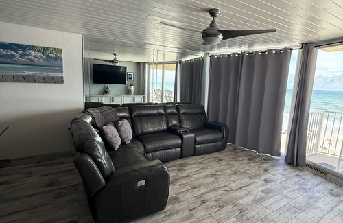 Daytona Beach Shores Eigentumswohnung | Welcome to your beachfront escape in beautiful Daytona Beach Shores!