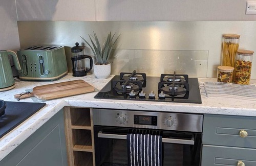 Malton Kabine | Welcome to Waterfoot Lodge - Your Gateway to Tranquility and Adventure!