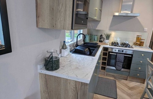 Malton Kabine | Welcome to Waterfoot Lodge - Your Gateway to Tranquility and Adventure!