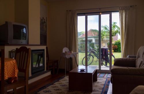 Sete Cidades Haus | WelcomeBuddy - Sete Cidades - Garden & Lake