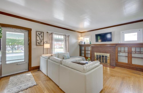 Boardman Haus | Welcoming Home in Youngstown with Private Backyard!