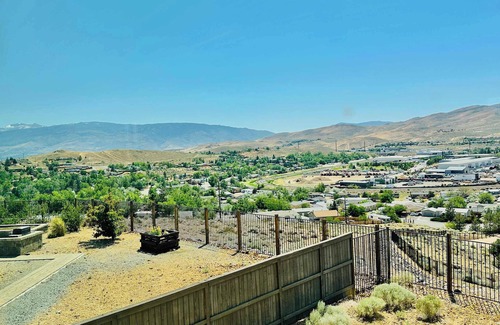 Reno Haus | Welcoming Scenic Haven/Sleeps 18