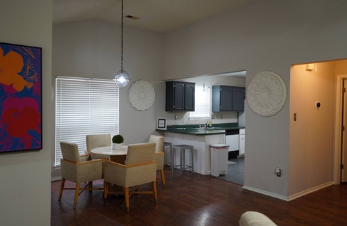 Southaven Haus | Well-Appointed 3BR Home w/ Standalone Guest House