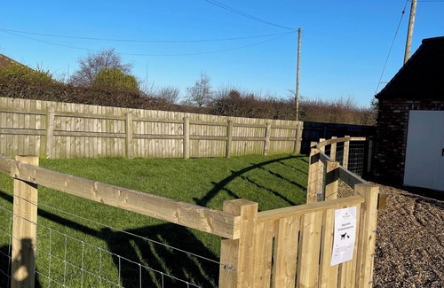 Buckton Hütte | Well equipped modern country cottage in great location