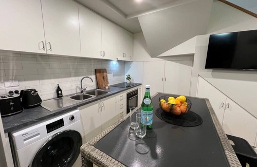Devonport Wohnung | Well located Apt with Loft Bedroom & Aircon
