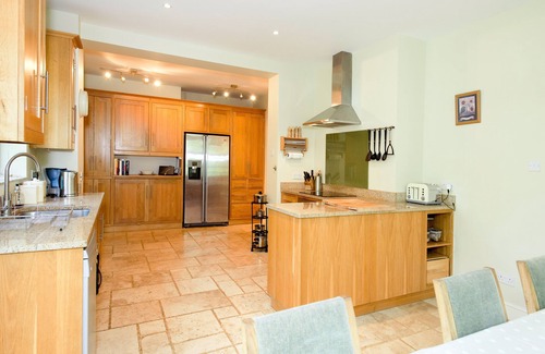 Church Knowle Wohnung | West Lodge, Church Knowle. Sleeps 10 & baby