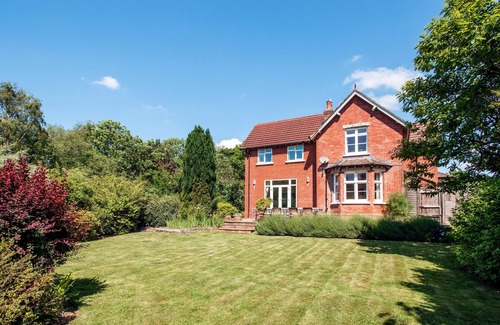 Church Knowle Wohnung | West Lodge, Church Knowle. Sleeps 10 & baby