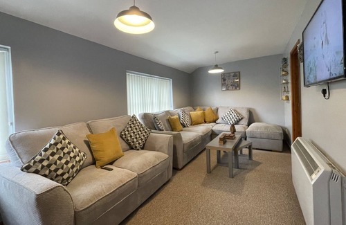 Brecon Haus | Westend Holiday Let 3