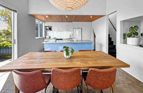 Western Springs Villa | Westmere Wonder l Gorgeous 3 Bed Home inc. View