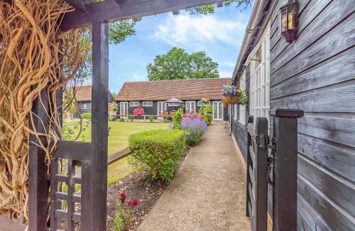 Guildford Haus | Weston Cottage - Uk50016