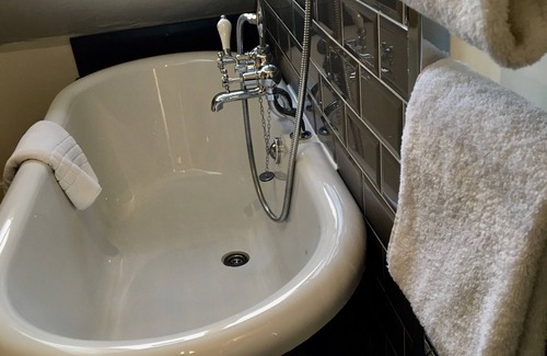 Dorchester Haus | Westwood House