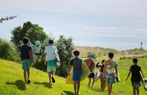 Whangamata Haus | Whanga Bar Surf Views - Whangamata Holiday Home