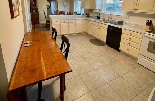 Wheeling Haus | Wheeling Feeling