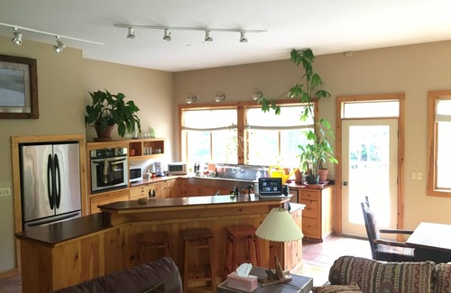 Woodstock Haus | SPEZIELLE WINTERPREISE! Privatwoodstock Wochenende & Fuß in die Stadt!