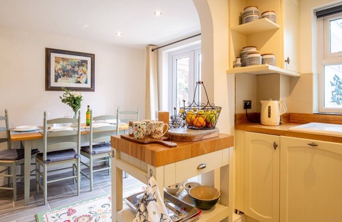 Bretforton Hütte | Whippet Cottage - sleeps 4 guests in 2 bedrooms