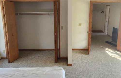 Houghton Wohnung | Whispering Pines #1