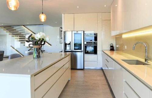 Nazare Haus | Whispers of the Sea Villa