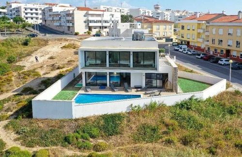 Nazare Haus | Whispers of the Sea Villa