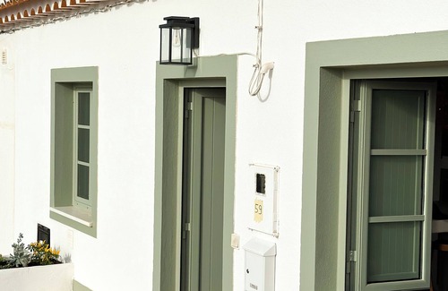 Aljezur Hütte | White Beach Hut Aljezur - stylish home, pet-friendly