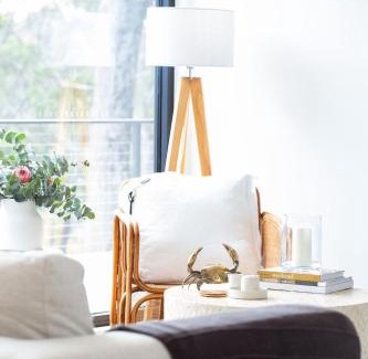 White Beach Haus | White Beach Retreat - Luxury With Water Views