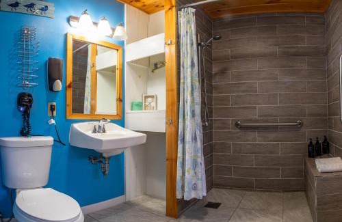 Hancock Hotel | White Birches Motel