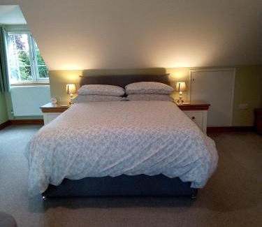 Keal Cotes Bed & Breakfast | White Cottage B and B