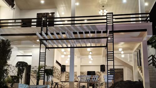 Dangcagan Haus | White House Dangcagan