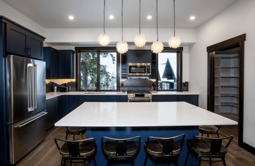 Whitefish Skihütte | Whitefish Ski In/SkiOut Private HotTub