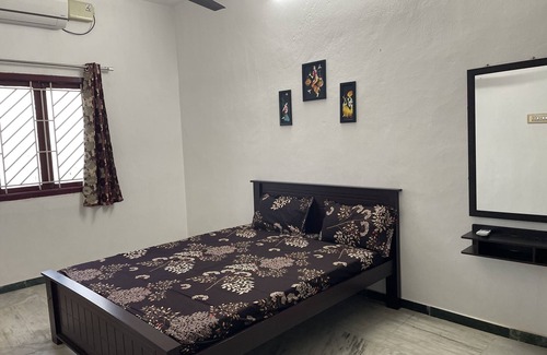 Coimbatore Wohnung | WHITEHOUSE - HOME STAY