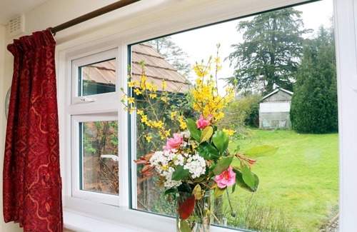 Bicknoller Hütte | Whites Meadow