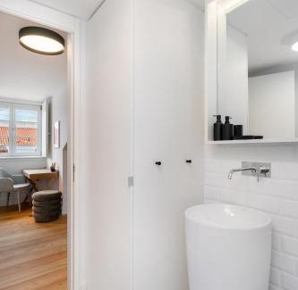 Santa Maria Maior Wohnung | WHome Top-Floor Studio in Prime Location
