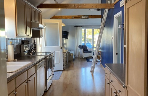 Biddeford Pool Haus | Why rent a Hotel when you can have a whole House!!