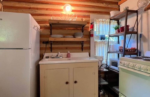 Cedarville Kabine | Wilderness Bay Cabin - Les Cheneaux Landing