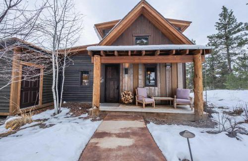 Eureka Haus | Wilderness Club Cottage on 18th Green