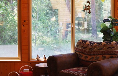 Colville Haus | Wilderness Setting with lodge/cabin Feel.