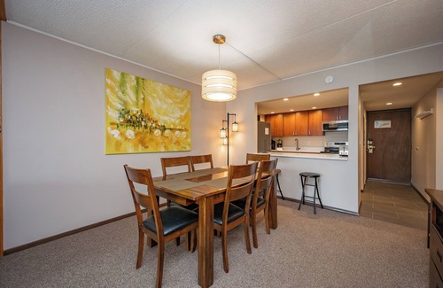 Mountainside Eigentumswohnung | Will O' The Wisp 101B: Lakefront condo, one bedroom, sleeps four!