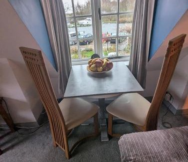 Horning Haus | Willow Cottage