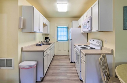 Winchester Bay Wohnung | Winchester Bay Apt Near Dunes & State Parks!