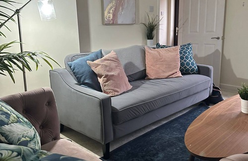 Winchester Haus | Winchester Stunning Spacious 4 Bedroom House