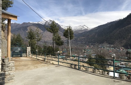 Manali Hütte | Wind Chimes Family Guest House heißt Sie willkommen
