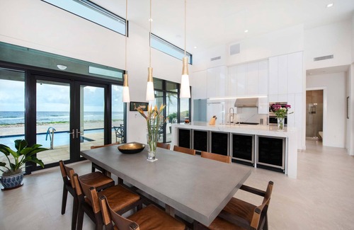 East End Haus | Wind Upon the Waves by Grand Cayman Villas
