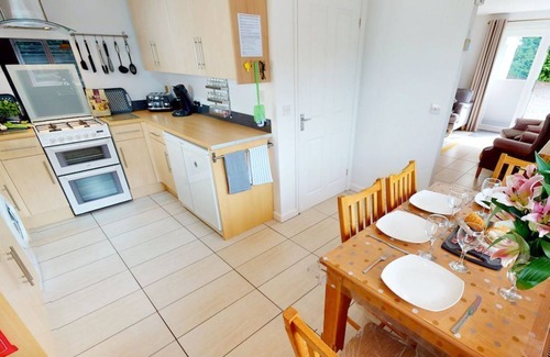 Umberleigh Haus | Windermere LODGE | 2 Schlafzimmer | High Bickington | Schlafmöglichkeiten für 4