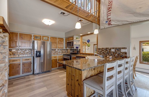 Lake Catherine Haus | Windjammer, Lakefront Home-Away-From-Home!!!