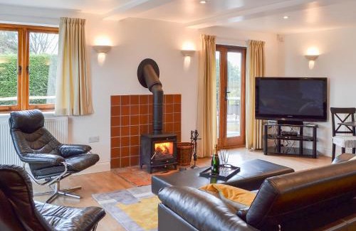 Herstmonceux Haus | Windmill Barn