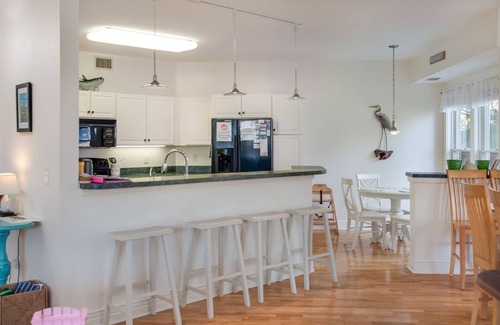 Corolla Eigentumswohnung | Windswept Ridges 4E: 3-Zimmer-Wohnung, Wohnanlage, Gemeinschaftspool und viele weitere Annehmlichkeiten!