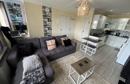 Vange Haus | WindyS Basildon Smart Home, you will love it.